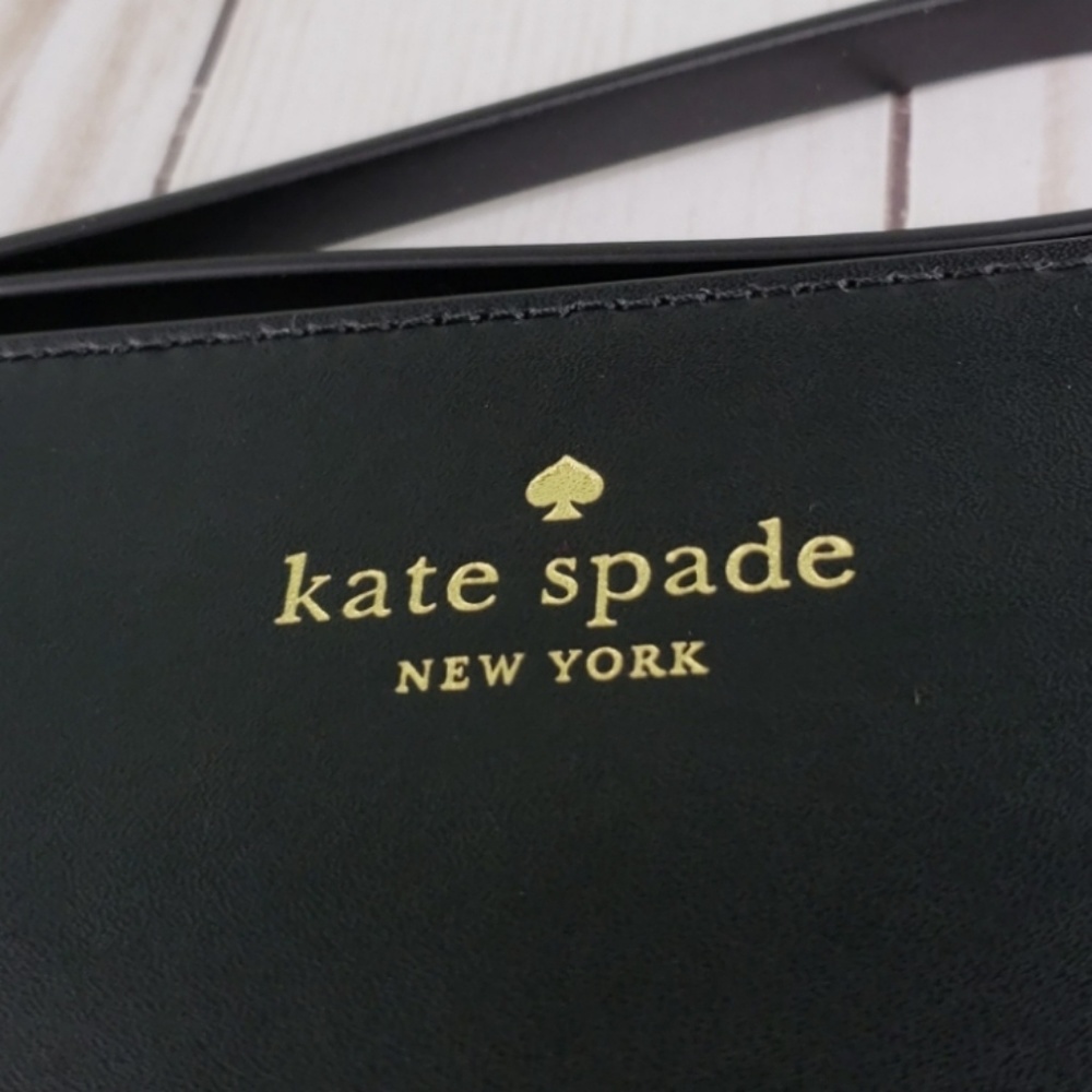 kate spade Kearny Street Eli Wristlet - Picture 5 of 6